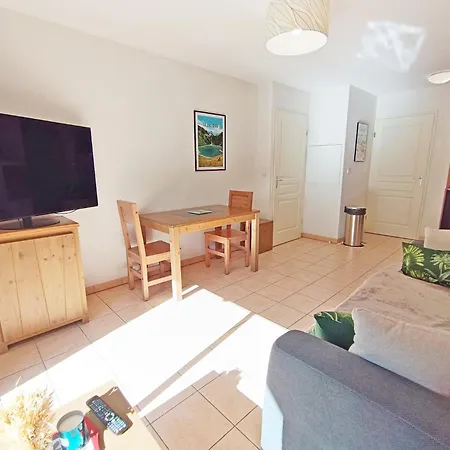Lounoe - 4 Personnes - Wi-fi - Vue Venasque - Piscine شقة *